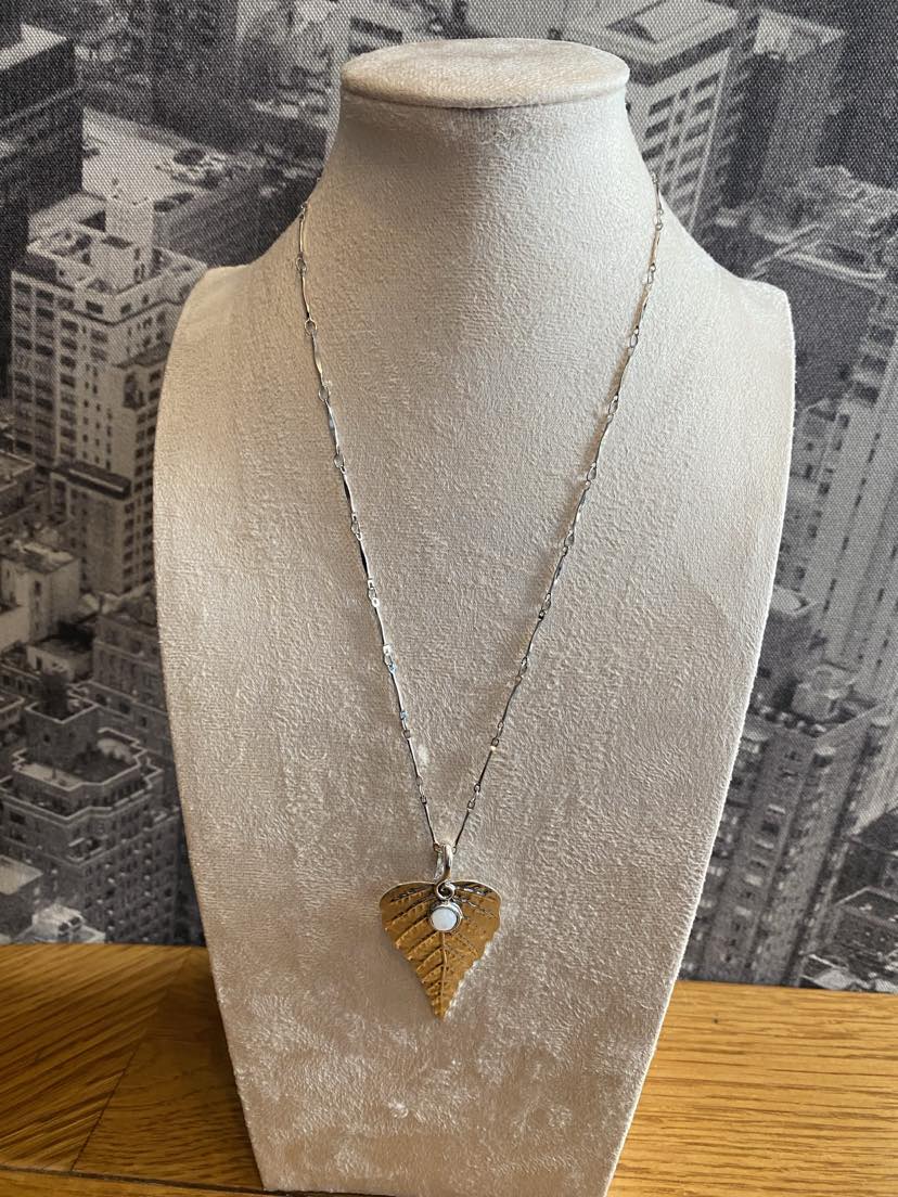 Silver Coloured Leaf Design Pendant with Chain