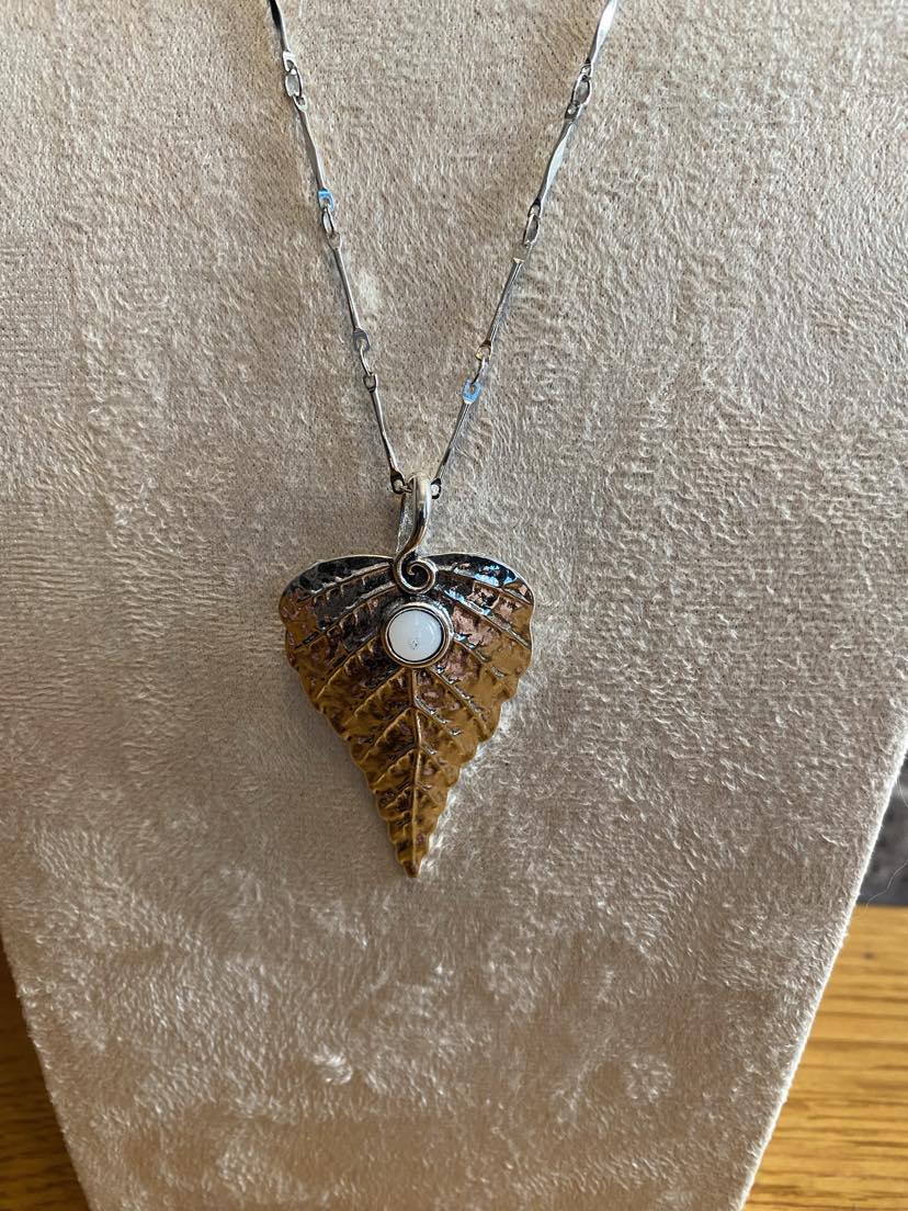 Silver Coloured Leaf Design Pendant with Chain