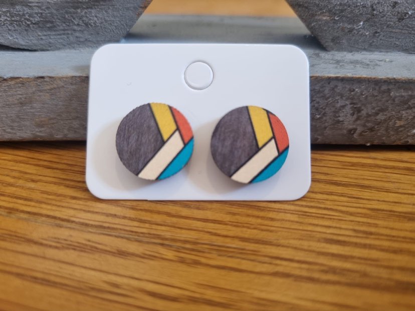 Round Geometric Design Resin Studs Multicoloured - Yellow