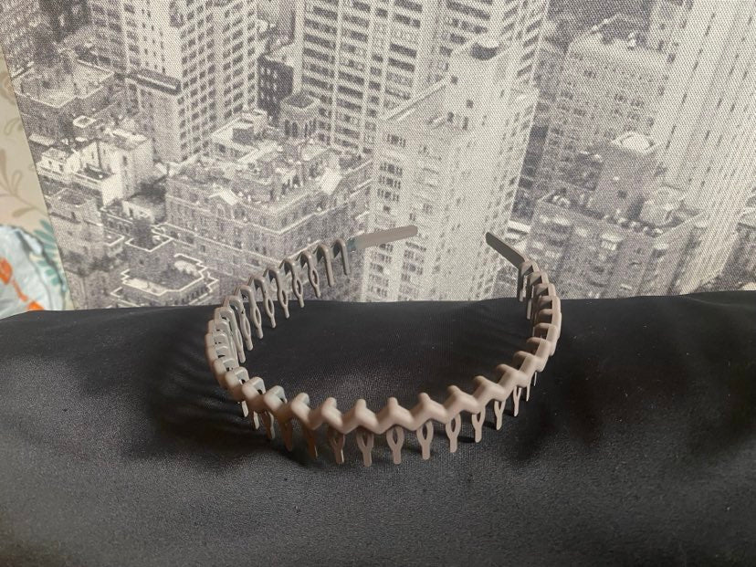 Coffee Coloured Hairband In A Zig-Zag Design With Comb