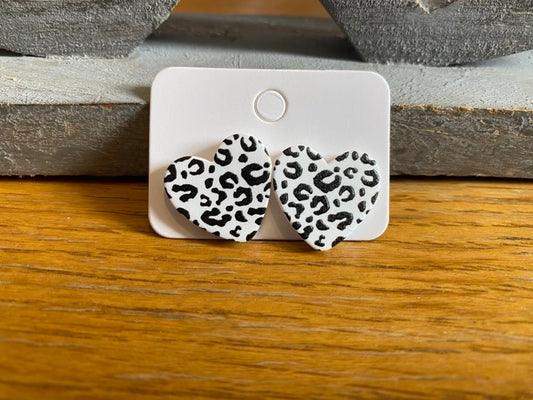 White And Black Leopard Print Resin Heart Shaped Studs